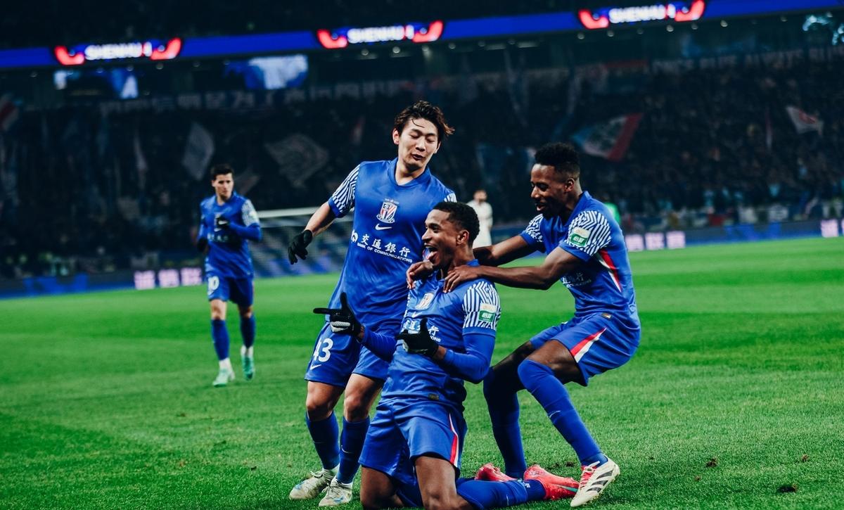 爱游戏全站-关于欧冠国际比赛日走向成谜，上海申花外线爆发，质疑声仍在，高层口径保持一致的信息