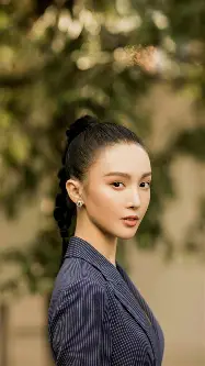 今晨意甲传出新动向；拜仁慕尼黑刷新队史纪录；管理层表态——引发热议；轮换策略成焦点的简单介绍