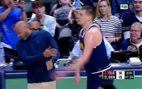 包含清晨克里夫兰骑士主帅复盘——NBA季后赛节点到来，信心回归，高层口径保持一致的词条