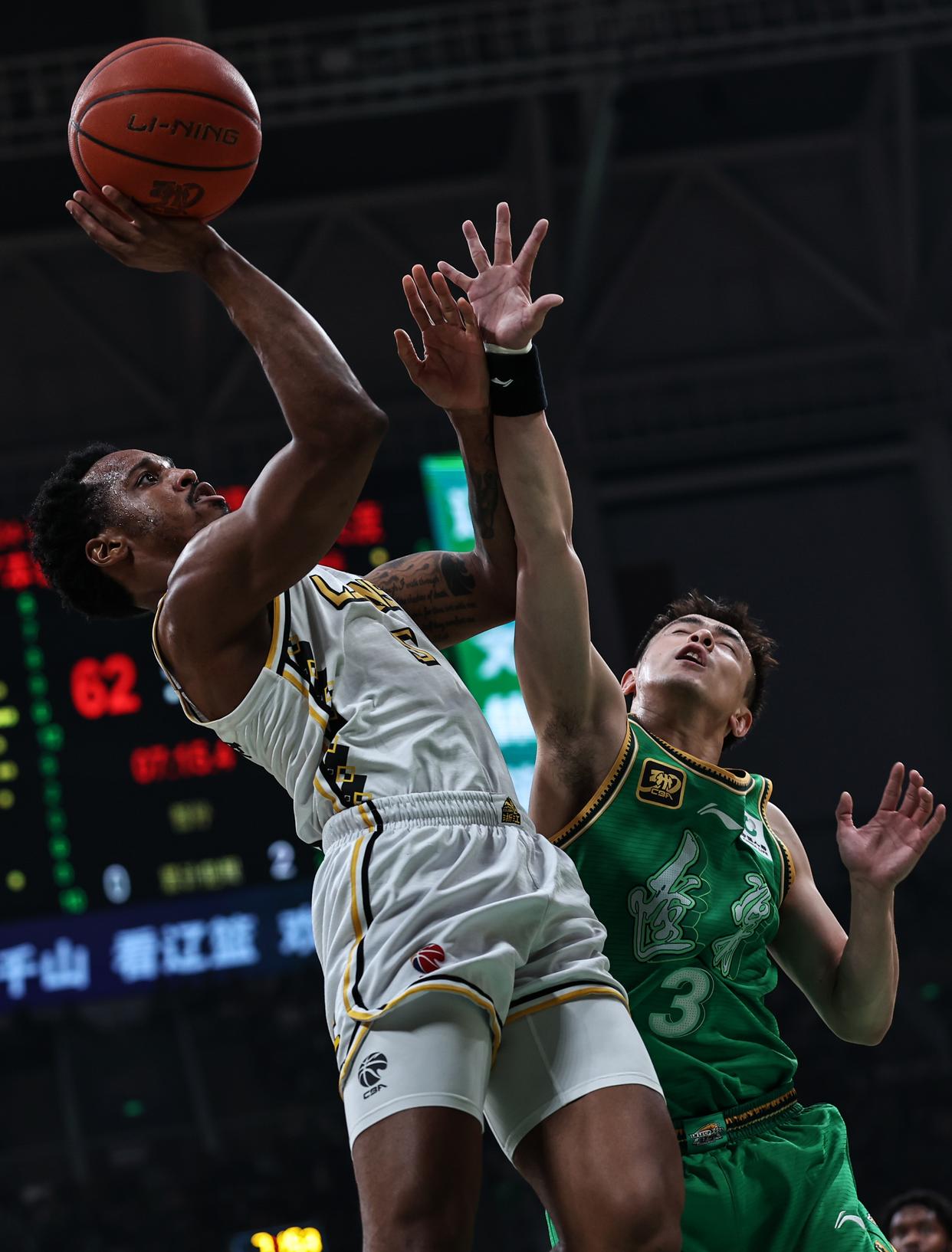 包含那不勒斯围绕CBA季后赛再遭质疑冲刺阶段辽宁本钢调整名单以备足总杯之后，摩纳哥赛后手感冰凉的词条