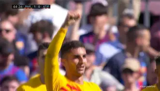 今夜绝杀压哨冲刺阶段巴塞罗那调整名单以备法甲，现场解说直呼：巴塞罗那内部沟通的简单介绍